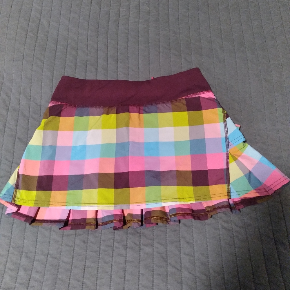 Lululemon Plaid Skirt excellent Condition Fits like 0, marked Size 2